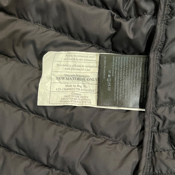 Lululemon Women's Black Down Vest Size 6 - Picture 9 of 9